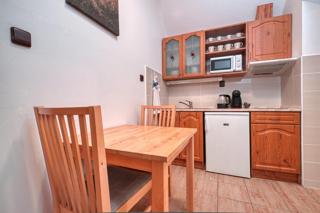 تشيرني دول Apartments White - Hill المظهر الخارجي الصورة