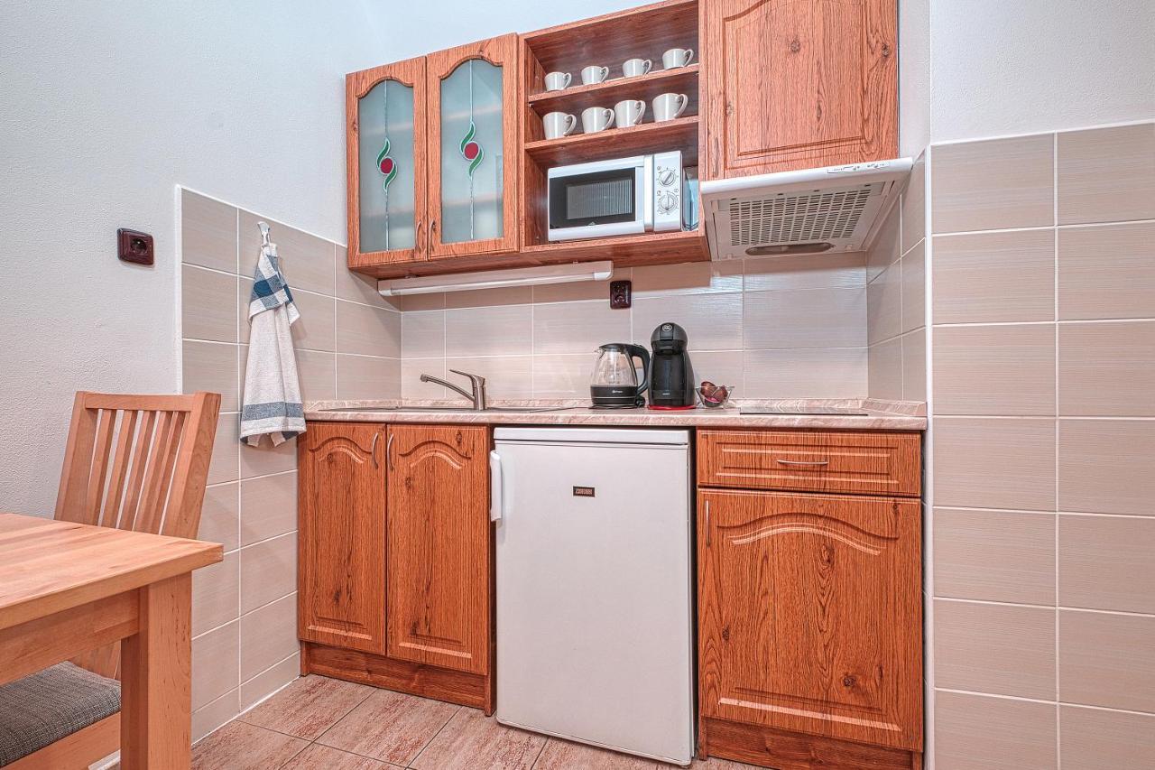 تشيرني دول Apartments White - Hill المظهر الخارجي الصورة