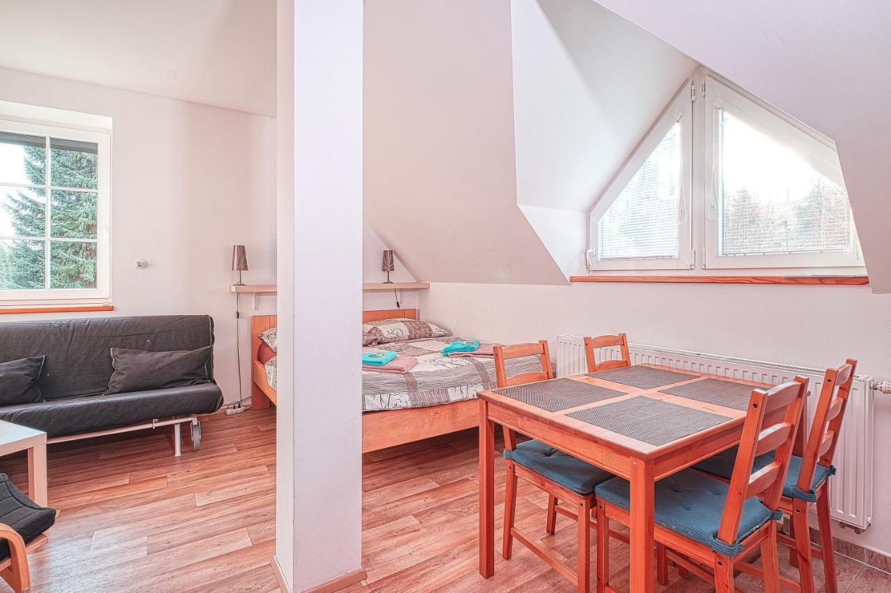 تشيرني دول Apartments White - Hill المظهر الخارجي الصورة