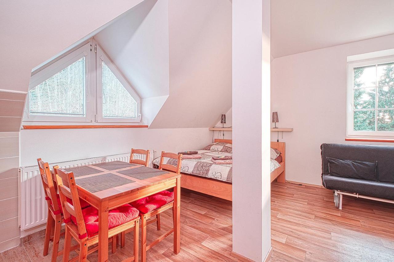تشيرني دول Apartments White - Hill المظهر الخارجي الصورة