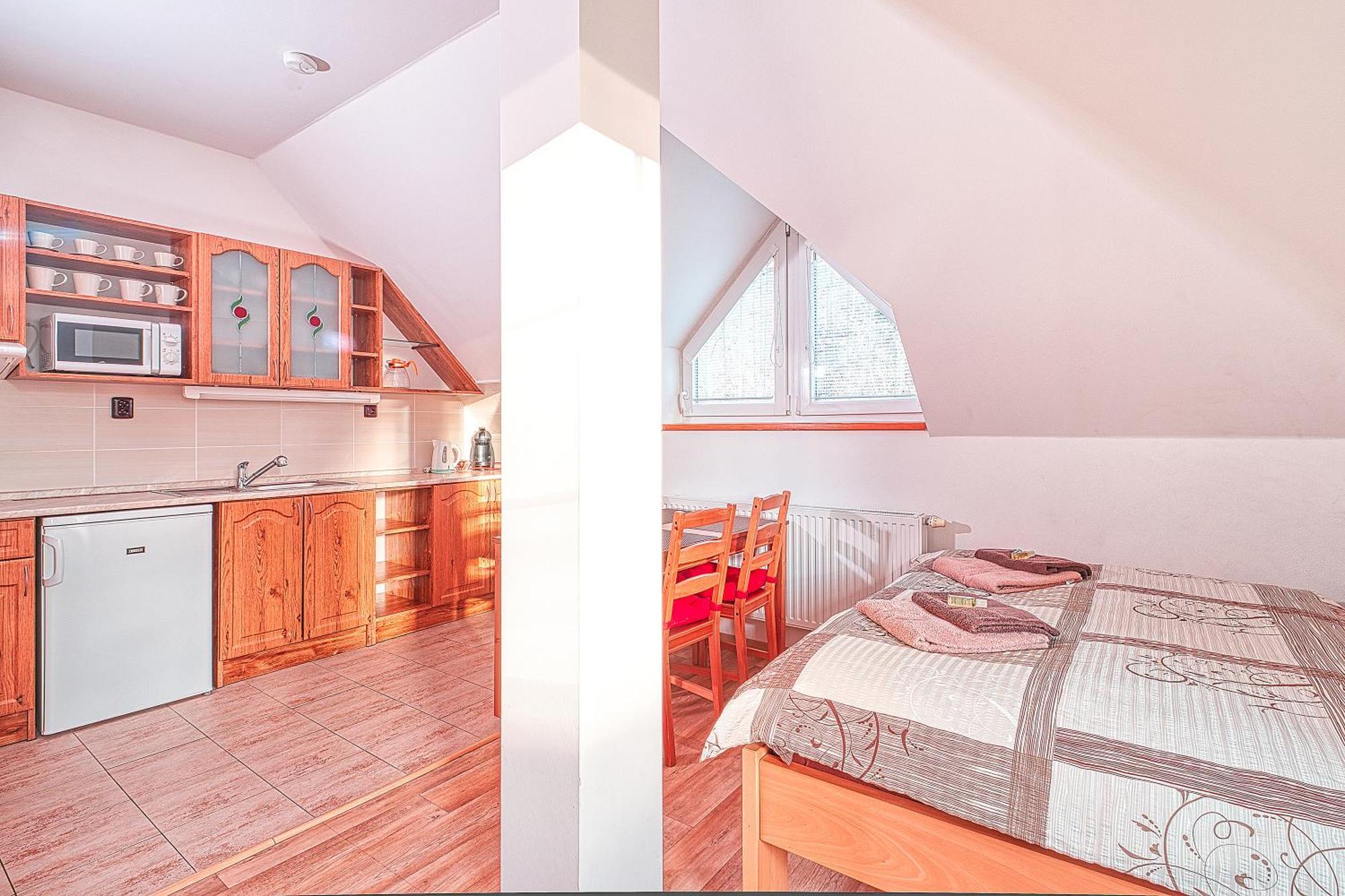 تشيرني دول Apartments White - Hill الغرفة الصورة