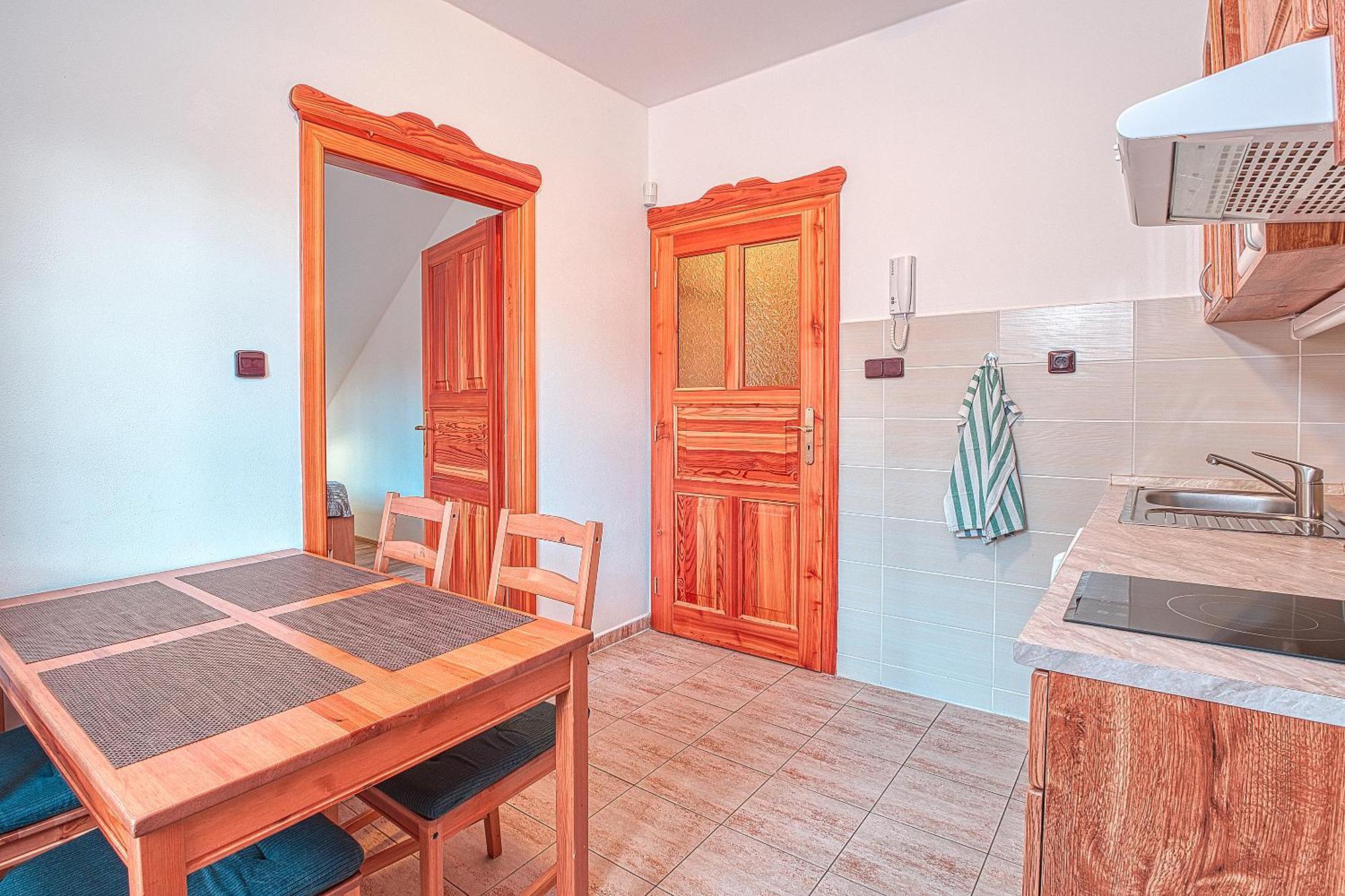 تشيرني دول Apartments White - Hill الغرفة الصورة